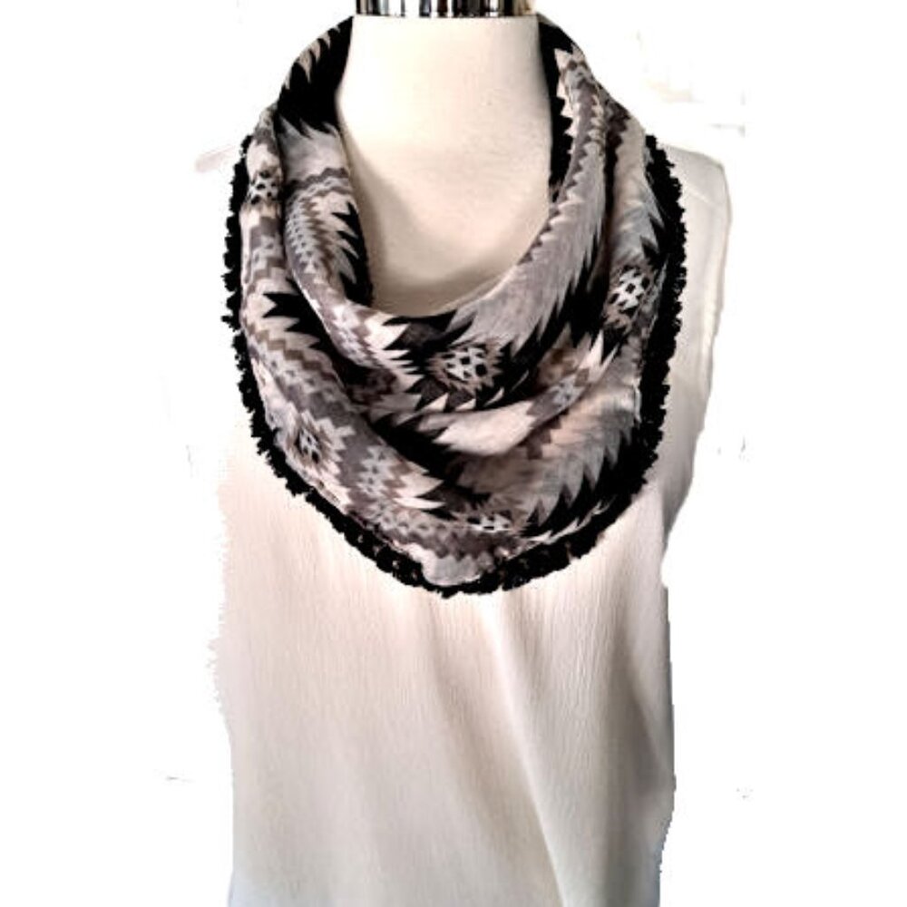 VINTAGE COWEL NECK STYLE SCARF BU AMGE;S, POLYESTER IN ABSTRACT PATTERN